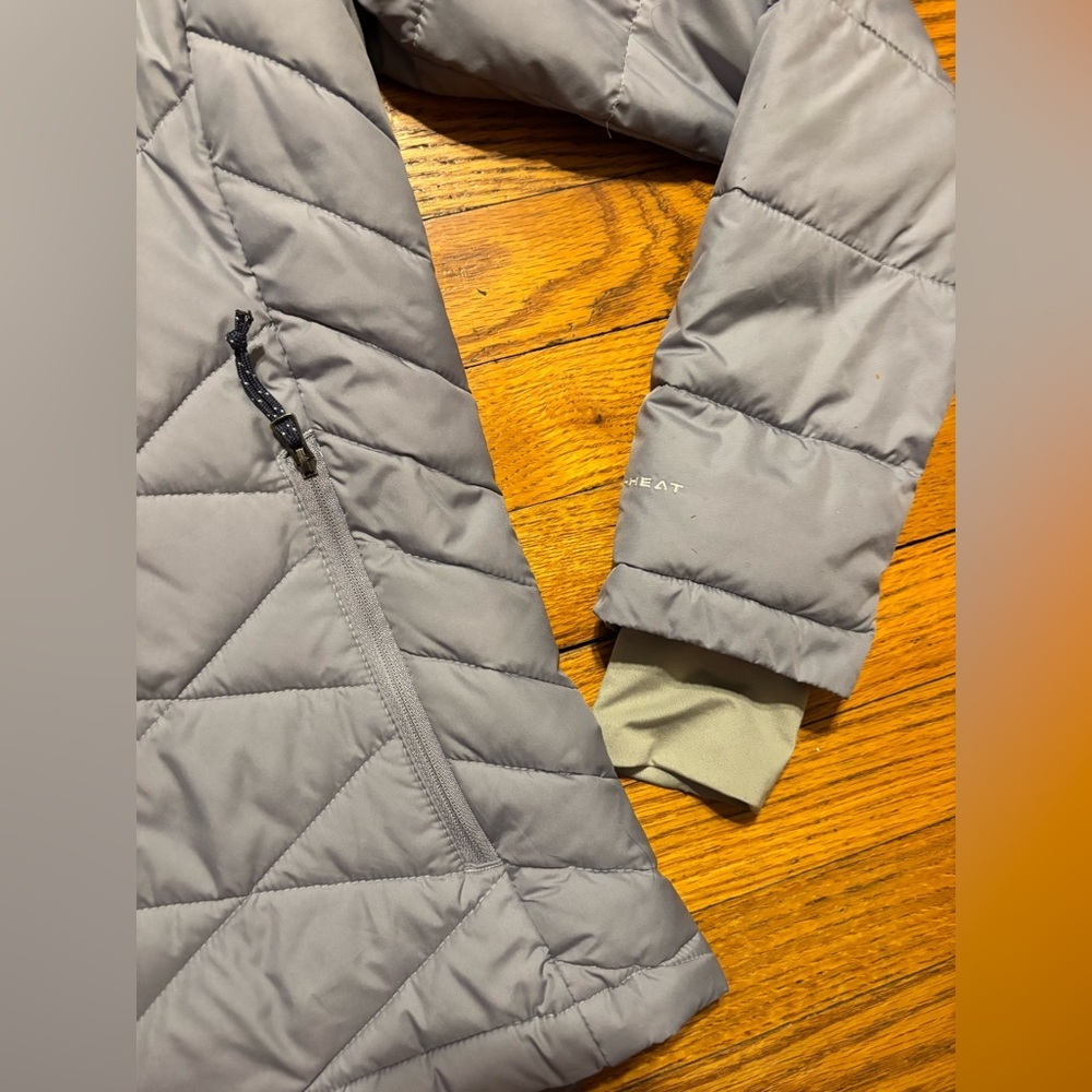 Columbia Women's Light Gray Ski Jacket - Picture 6 of 14